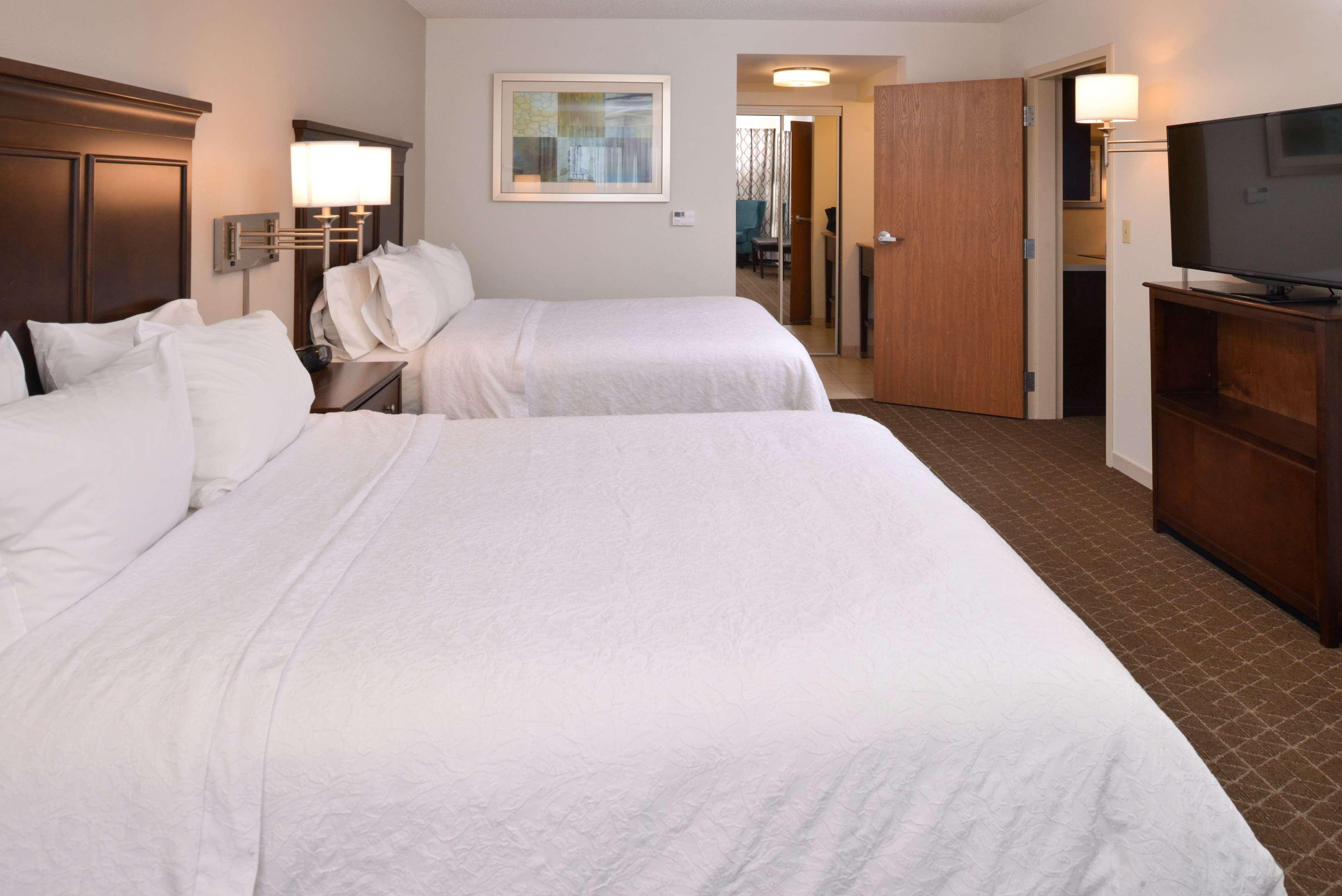 Hampton Inn & Suites Pueblo-Southgate Экстерьер фото