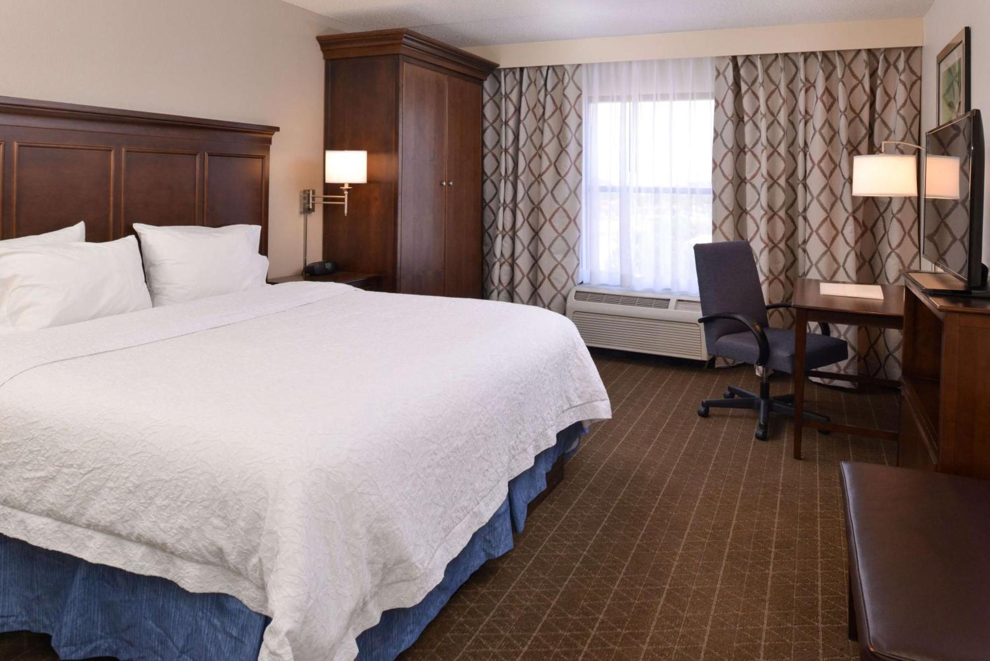 Hampton Inn & Suites Pueblo-Southgate Экстерьер фото