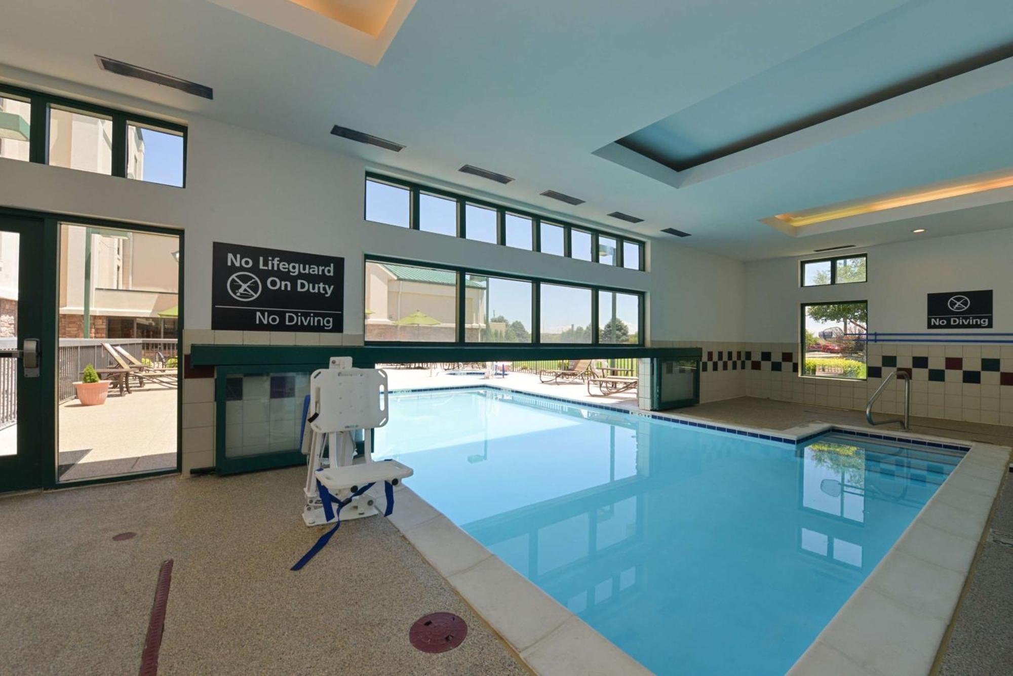 Hampton Inn & Suites Pueblo-Southgate Экстерьер фото